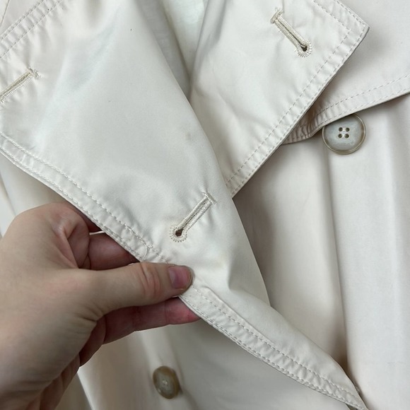 Aritzia Babaton Theodore Trench Coat - Picture 7 of 9